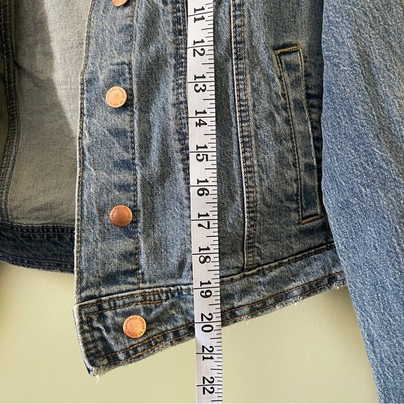 Universal Thread Denim Jacket - Picture 5 of 6